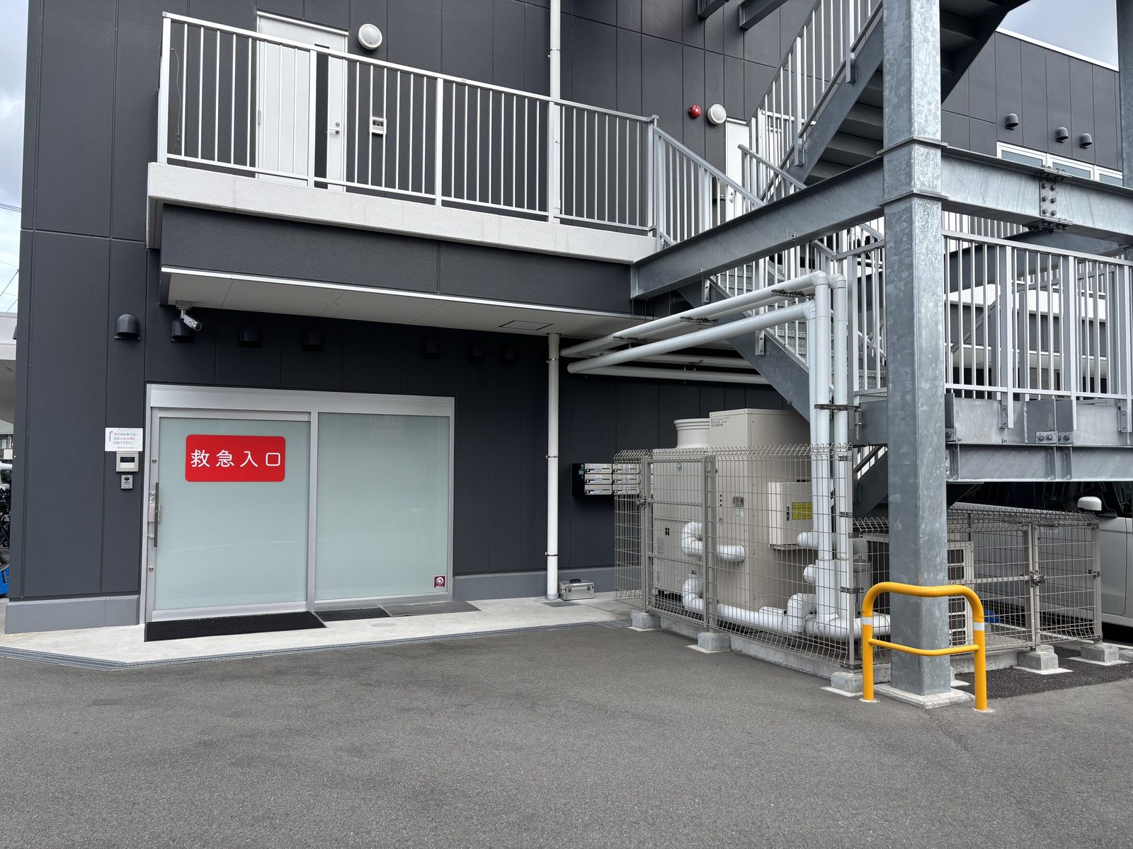 ばば脳神経外科・救急科・健診クリニックの救急入口